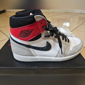 Size 8 jordan 1 light smoke